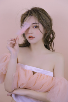 姑娘,你齐胸掉了全文